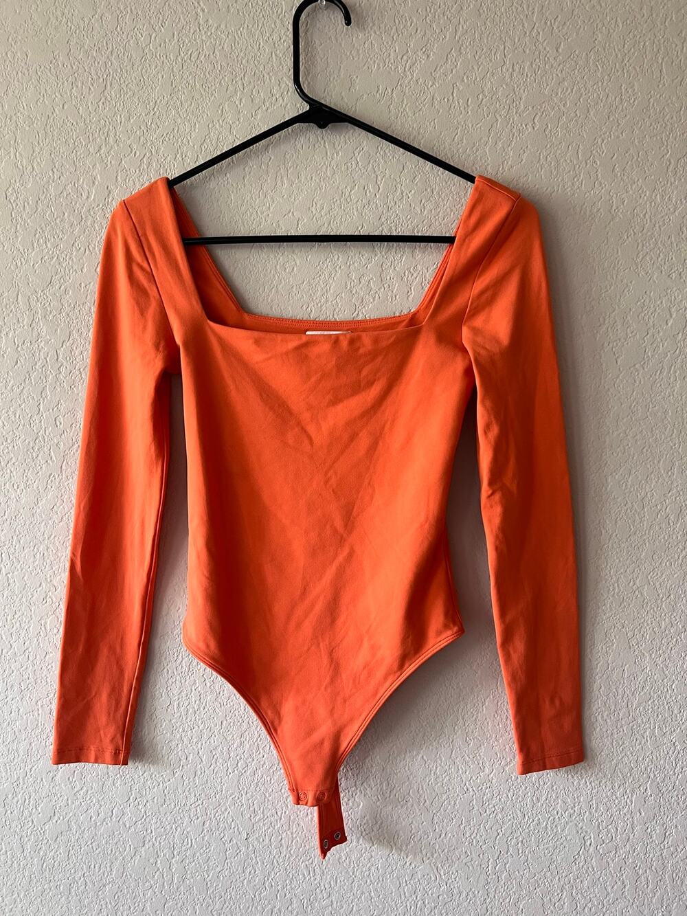 Babaton by Aritzia Contour Square Neck Long Sleeve Bodysuit Orange